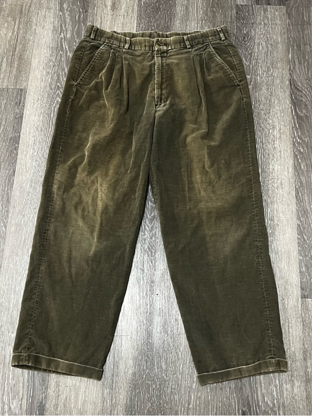 Vintage 70s Eddie Bauer Corduroy Baggy Pants 34x27 Green Cuffed Pleated Skate